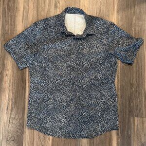 Lululemon - Men's Airing Easy Short Sleeve Shirt - Medium